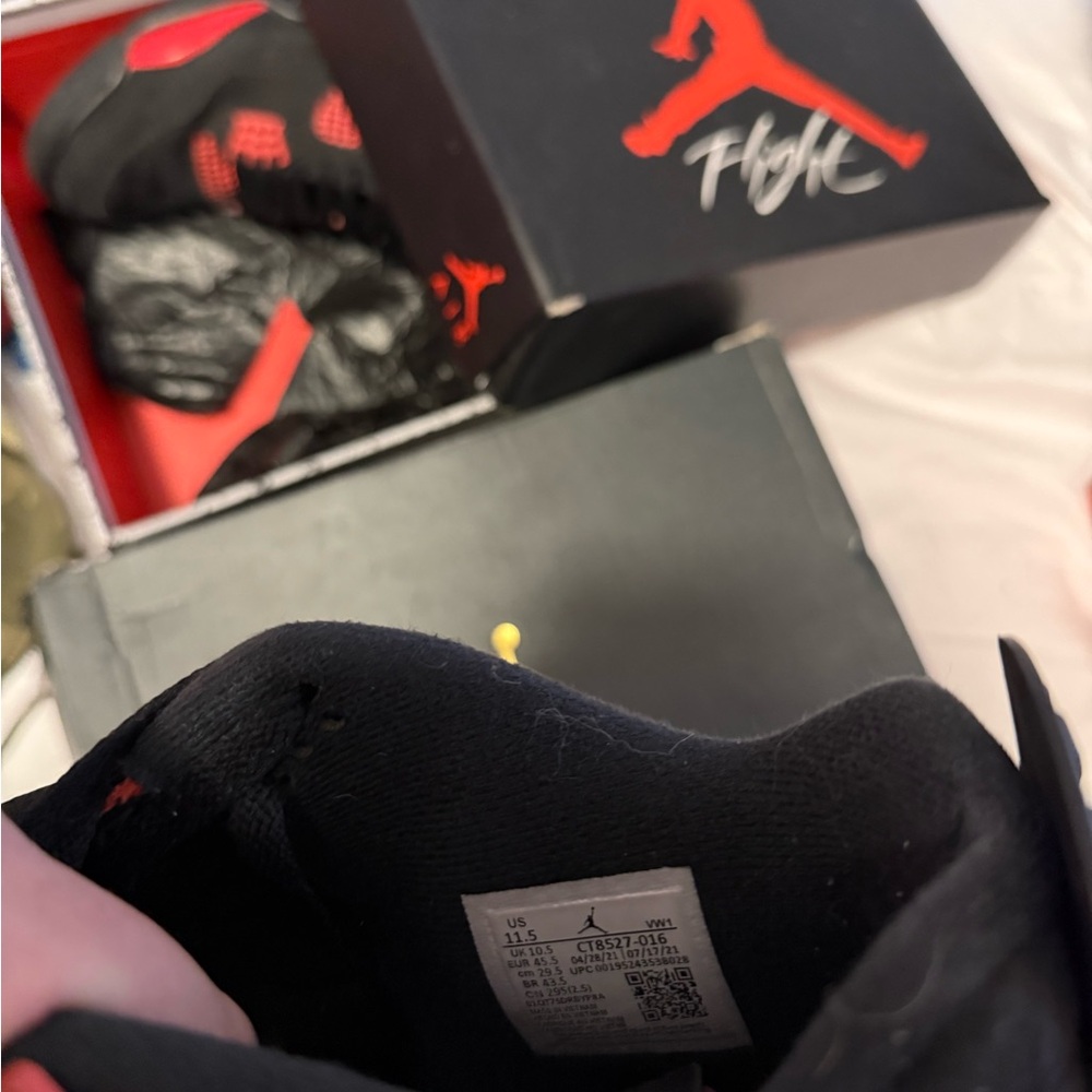 Jordan 4 Red Thunders - Picture 4 of 4